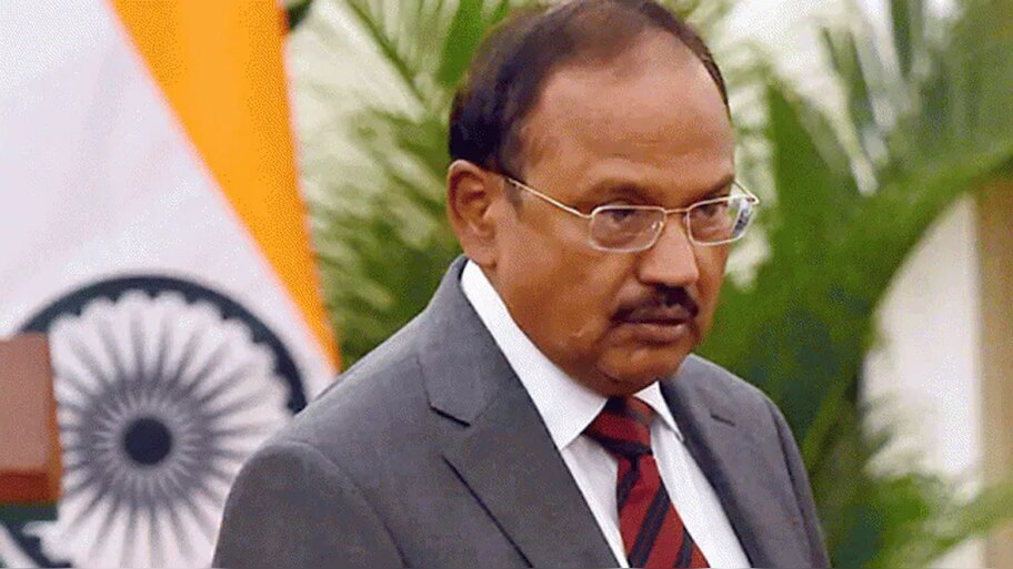 NSA अजित डोभाल ने चीन के वज़ीरे खारजा से की 2 घंटे बात, पीछे हटी चीनी फौज