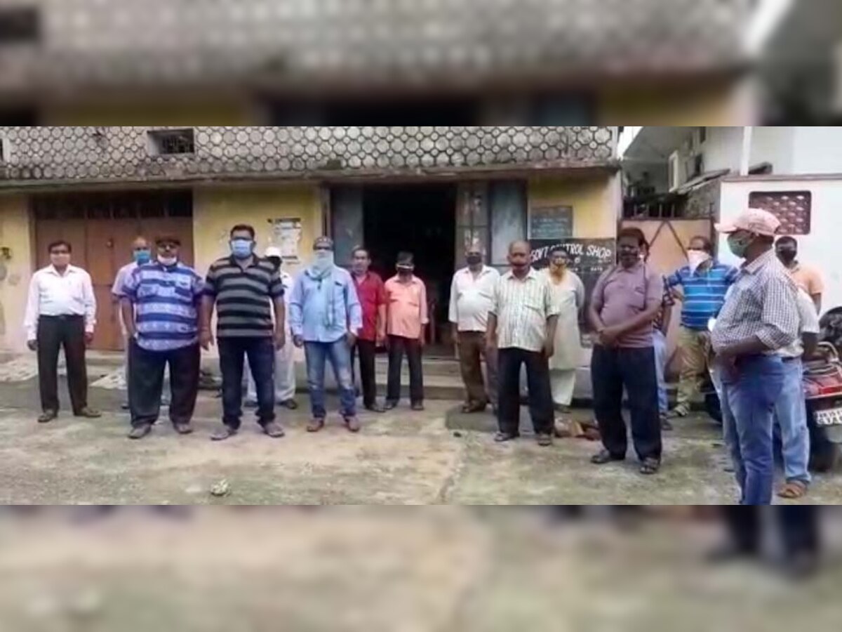ପିଡ଼ିଏସ ରିଟେଲରଙ୍କ କୋରୋନା ଚିନ୍ତା, ଖାଉଟି ପାଉନାହାନ୍ତି ସାମଗ୍ରୀ