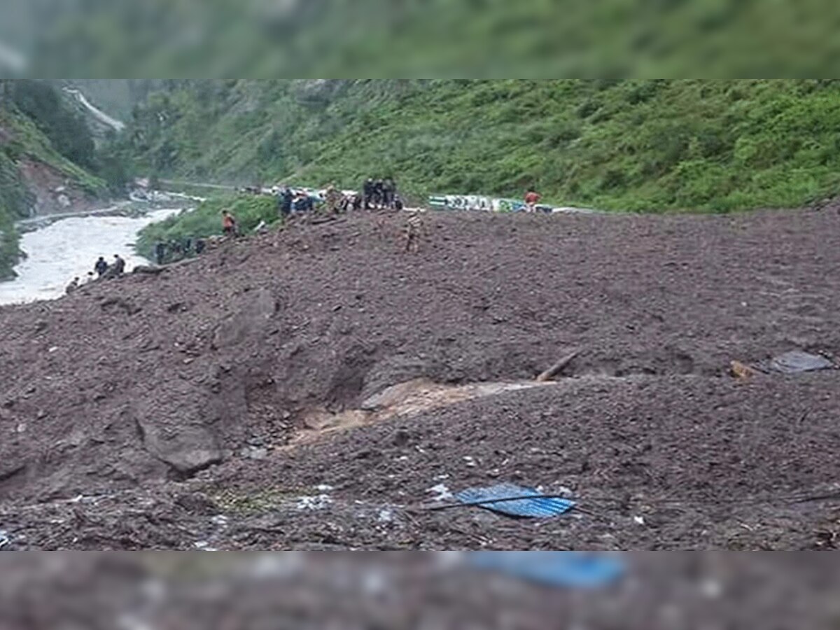 नेपाल में भारी बारिश से तबाही, भूस्खलन में 11 लोगों की मौत, 23 लापता