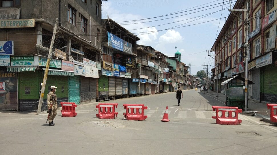 जम्मू-कश्मीर के फिर लगाया गया लॉकडाउन