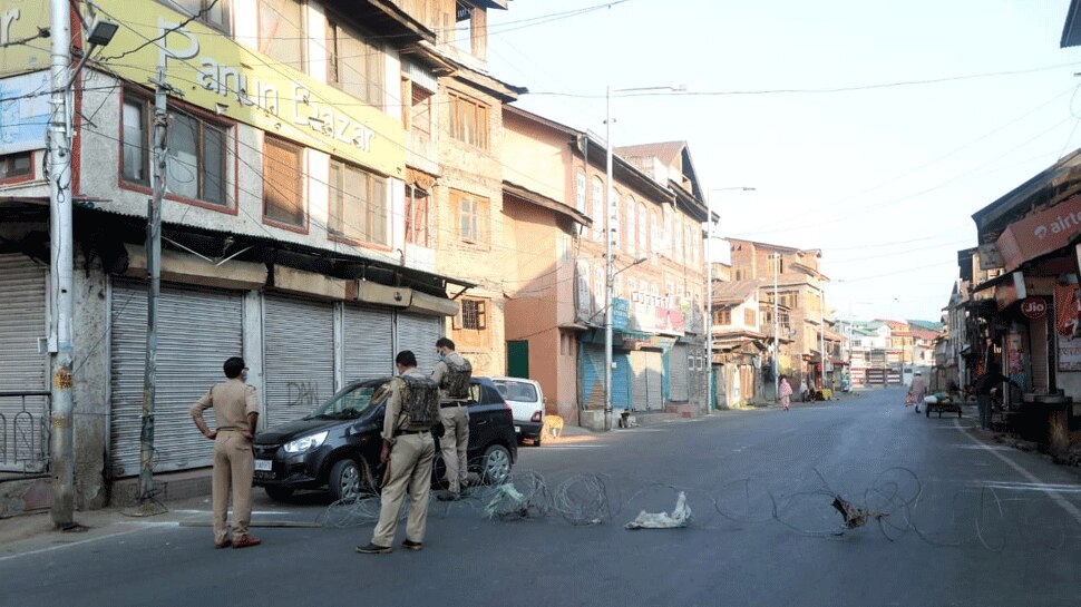जम्मू-कश्मीर के फिर लगाया गया लॉकडाउन