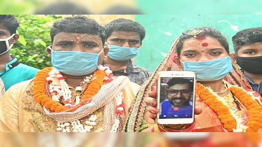 ପୁଣି ଚର୍ଚ୍ଚାରେ ସବ୍ୟସାଚୀ, ପ୍ରବାସୀଙ୍କ ବାହାଘରରେ ସାମିଲ ହେଲେ ଏପରି...