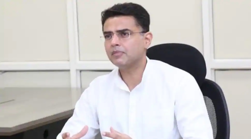 स्पीकर के नोटिस के खिलाफ हाईकोर्ट पहुंचे सचिन पायलट स्पीकर के नोटिस के खिलाफ हाईकोर्ट पहुंचे सचिन पायलट