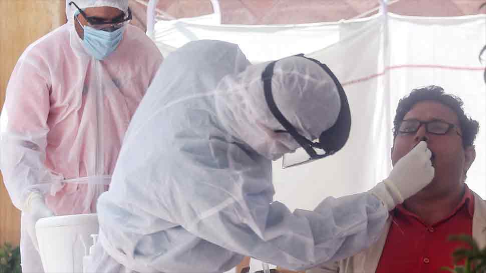 Coronavirus: आज फिर आए 34 हज़ार से ज्यादा नए मरीज़, 671 लोगों की हुई मौत Coronavirus: आज फिर आए 34 हज़ार से ज्यादा नए मरीज़, 671 लोगों की हुई मौत
