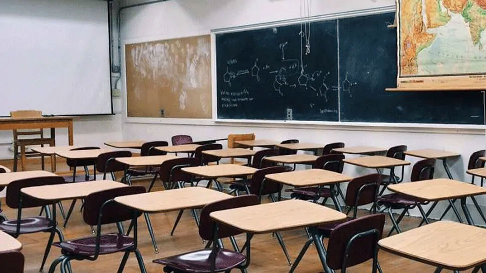 जब तक स्कूल बंद हैं, तब तक छात्रों से न लें फीस, गुजरात सरकार ने दिया आदेश