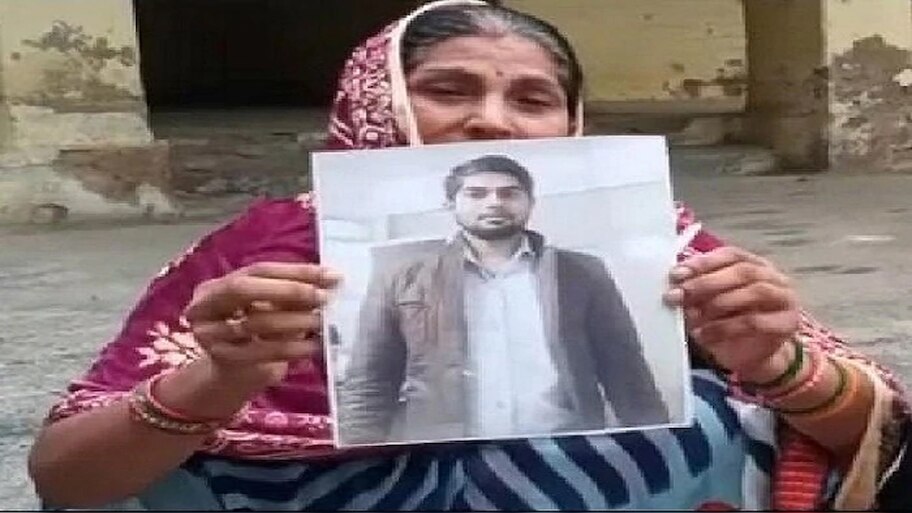 कानपुर अगवा मामले में हुकूमत की बड़ी कार्रवाई, 4 अफसरों समेत 11 पुलिस अहलकार मुअत्तल