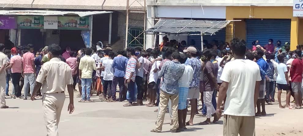 କୋରୋନା ଚିନ୍ତା: ପୁରୀ ପାଇଁ ମୁଣ୍ଡବିନ୍ଧାର କାରଣ ପାଲଟିଛି ପେଣ୍ଠକଟା କୋରୋନା ଚିନ୍ତା: ପୁରୀ ପାଇଁ ମୁଣ୍ଡବିନ୍ଧାର କାରଣ ପାଲଟିଛି ପେଣ୍ଠକଟା