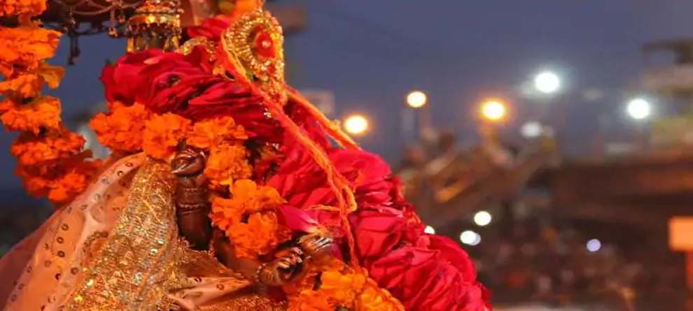 ଏହି ମନ୍ଦିରରେ ମହିଳା ମାନେ କରନ୍ତି ପୂଜାର୍ଚ୍ଚନା ଏହି ମନ୍ଦିରରେ ମହିଳା ମାନେ କରନ୍ତି ପୂଜାର୍ଚ୍ଚନା