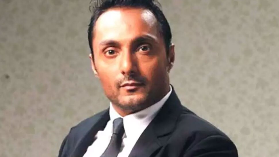 Know Intresting Facts About Bollywood Actor Rahul Bose On His Birthday 27july Birthday Special एक ट ग क अल व रग ब और क र क ट क श क न ह यह एक टर Hindi News ब ल व ड