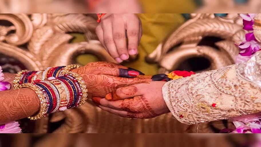 କୋରୋନା ସଂକ୍ରମିତ ହେଲେ ବର-କନ୍ୟା ସମେତ ୪୩ ଅତିଥି