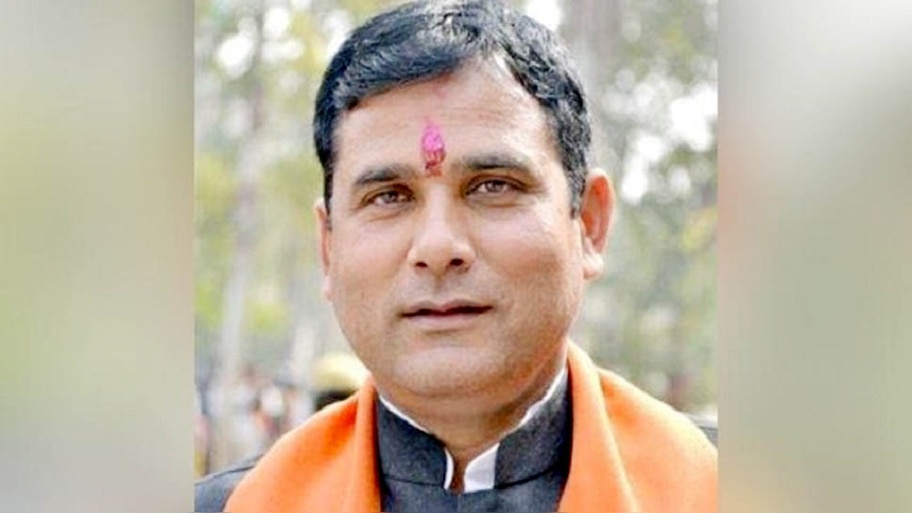 बकरीद को लेकर भाजपा लीडर का बड़ा बयान, कहा- 'कुर्बानी देनी है, तो अपने बच्चों की दें'