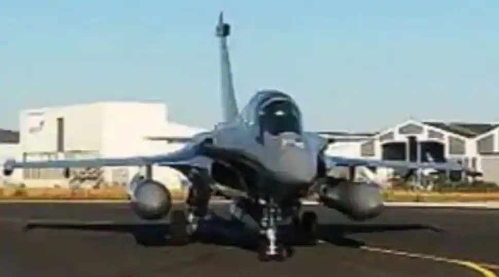 रफाल के आने से IAF की ताकत में होगा कई गुना इज़ाफा, जानिए क्या हैं खुसीसियात रफाल के आने से IAF की ताकत में होगा कई गुना इज़ाफा, जानिए क्या हैं खुसीसियात