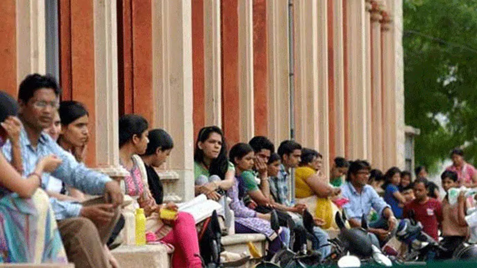 नई शिक्षा नीति: पहले की तरह होंगे बोर्ड एग्‍जाम, MPhil होगा बंद, कॉलेज की डिग्री 4 साल की