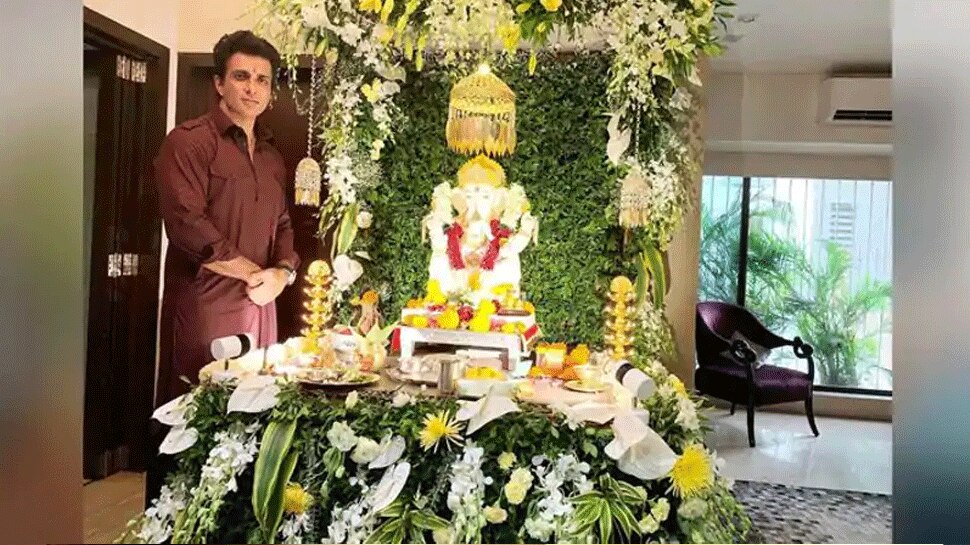 गरीबों के मसीहा बने Sonu Sood का आलीशान घर देख फटी रह जाएंगी आपकी आंखें, SEE PHOTOS - Zee News Hindi