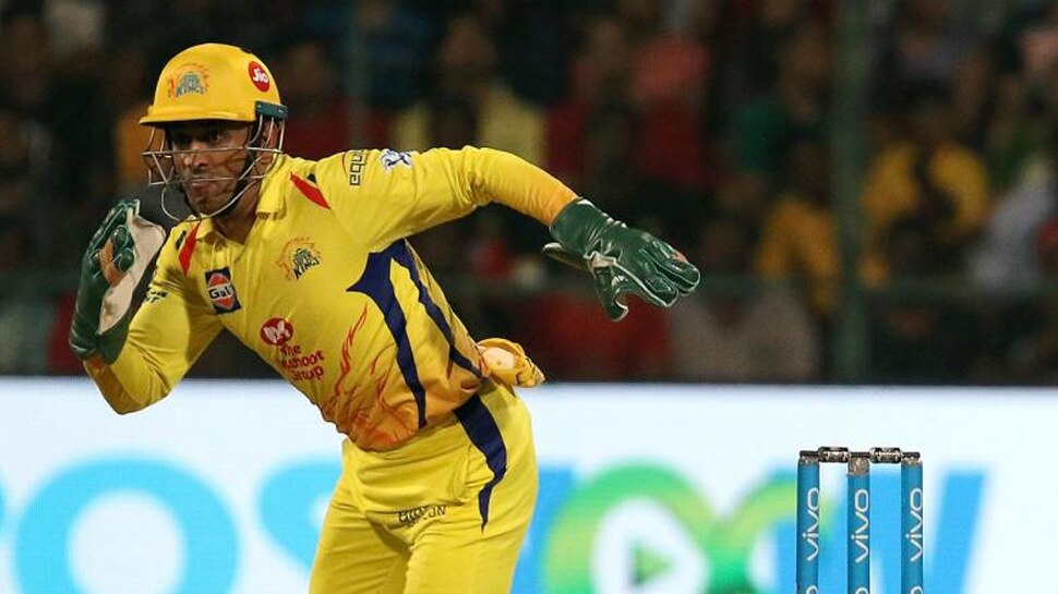 IPL में सबसे ज्यादा खिलाड़ियों को आउट करने वाले विकेटकीपर Most Players Dismissal