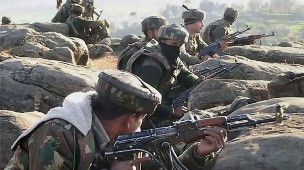 J&K: पुंछ में पाकिस्तान ने तोड़ा सीजफायर, सेना दे रही मुंहतोड़ जवाब; 1 जवान शहीद J&K: पुंछ में पाकिस्तान ने तोड़ा सीजफायर, सेना दे रही मुंहतोड़ जवाब; 1 जवान शहीद