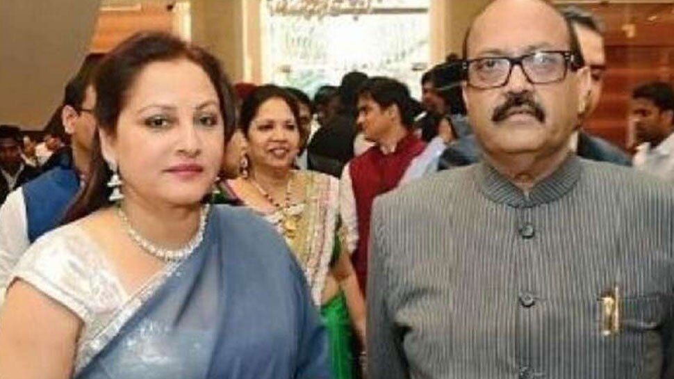अभिनेत्री जयप्रदा के साथ अमर सिंह की तस्वीर