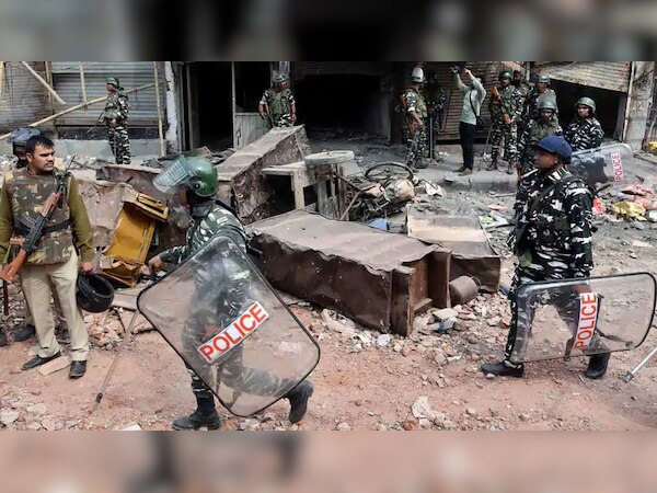 बड़ा खुलासा: दिल्ली हिंंसा के लिए हुई थी करोड़ों की फंडिंग, इनके अकाउंट में ट्रांसफर हुए पैसे