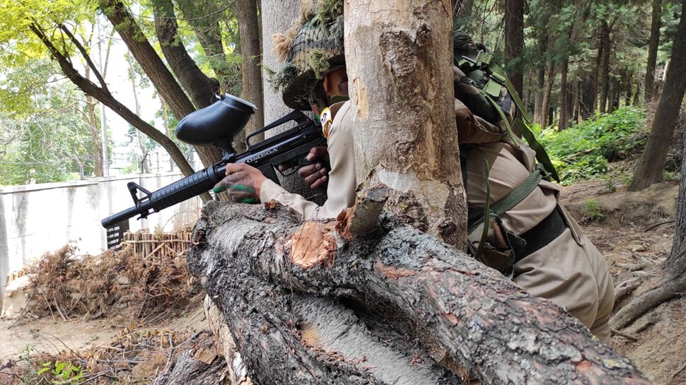 अब हाथों में पत्थर नहीं, फौज का हथियार होगा