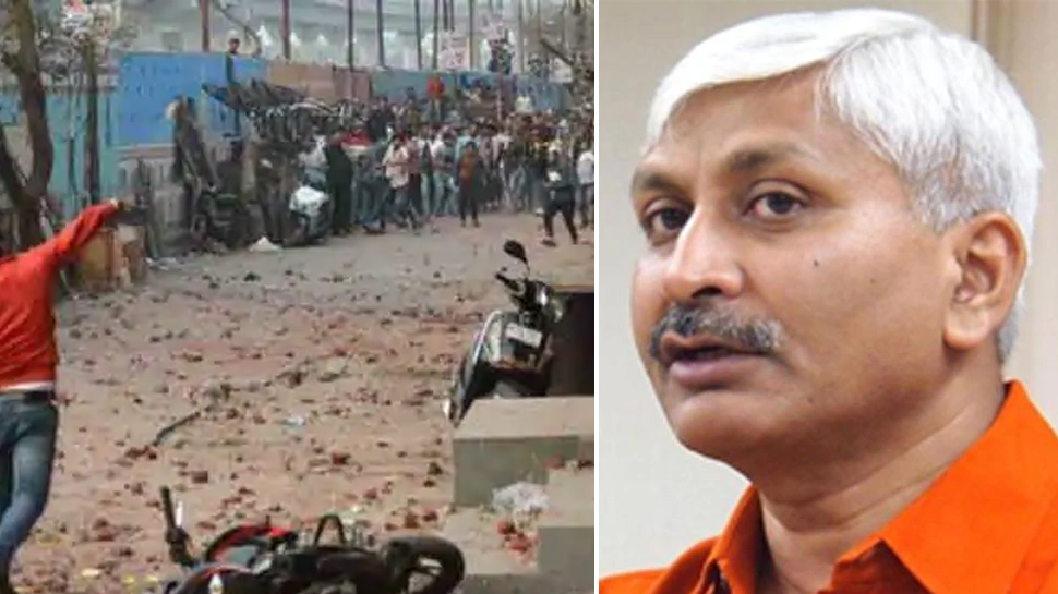 दिल्ली दंगे: मुल्ज़िम गुलफिशा ने बताया-DU के प्रोफेसर अपूर्वानंद थे फसादात के मास्टरमाइंड दिल्ली दंगे: मुल्ज़िम गुलफिशा ने बताया-DU के प्रोफेसर अपूर्वानंद थे फसादात के मास्टरमाइंड