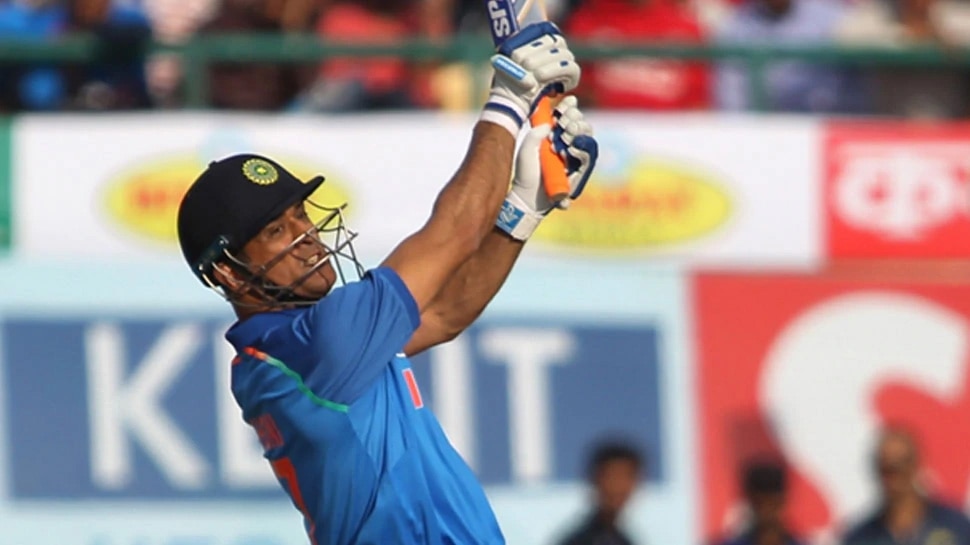 वनडे क्रिकेट में सबसे ज्यादा बार छक्के मारकर मैच में जीत दिलाना Winning ODI match by Hitting Six