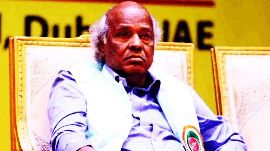 "हां भाई बना दो हमारी तस्वीर, क्योंकि हम रुख्सत होने वाले हैं..."
