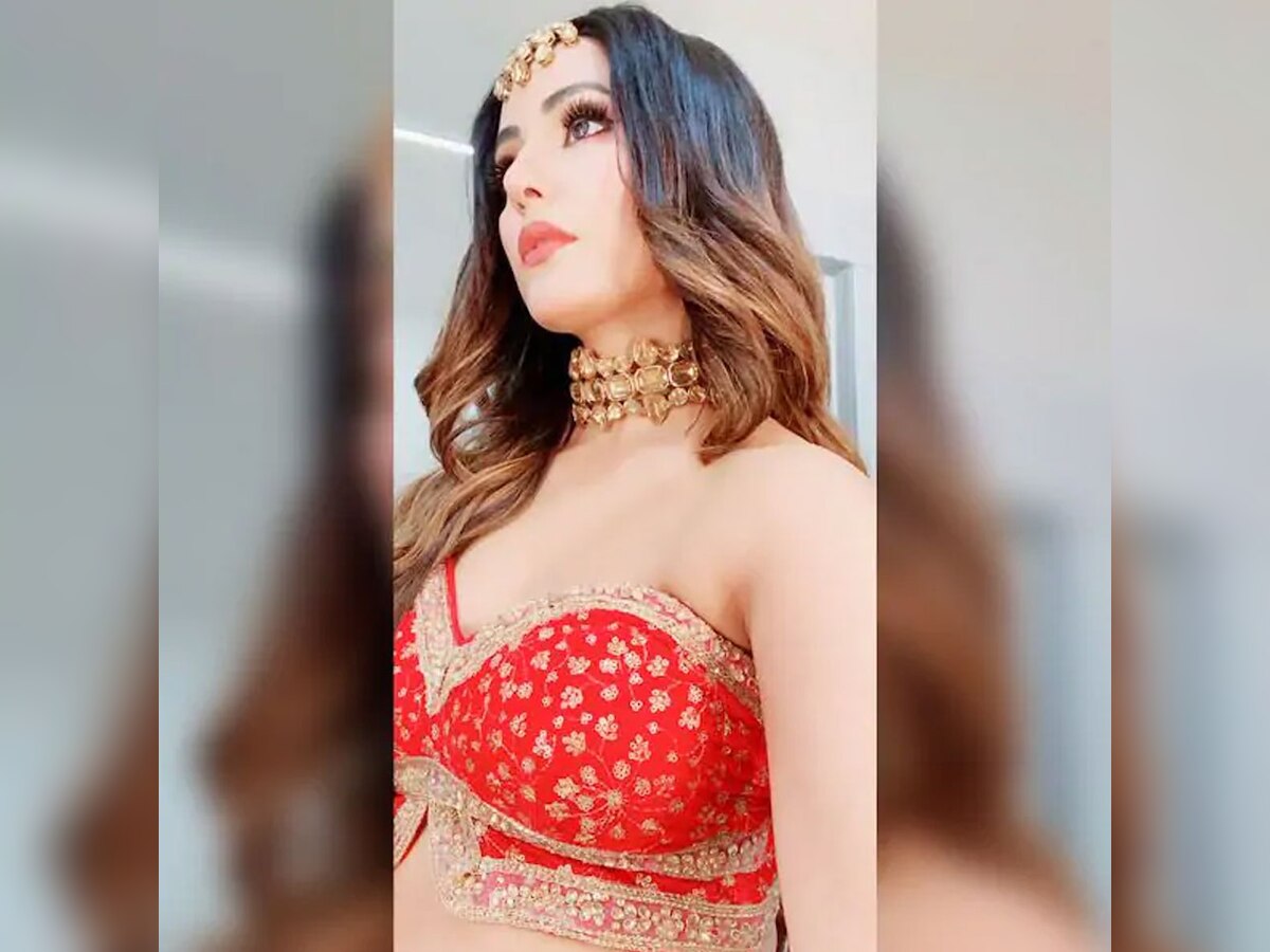 Hina Khan In Red Dress Nagin 5 New Photoshoot Hina Khan ने फिर रेड ड्रेस में बिखेरा हुस्न का
