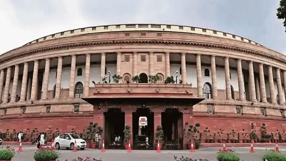 पार्लियामेंट की एनेक्सी बिल्डिंग में लगी भीषण आग, दमकल की 7 गाड़ियां मौके पर पहुंचीं पार्लियामेंट की एनेक्सी बिल्डिंग में लगी भीषण आग, दमकल की 7 गाड़ियां मौके पर पहुंचीं
