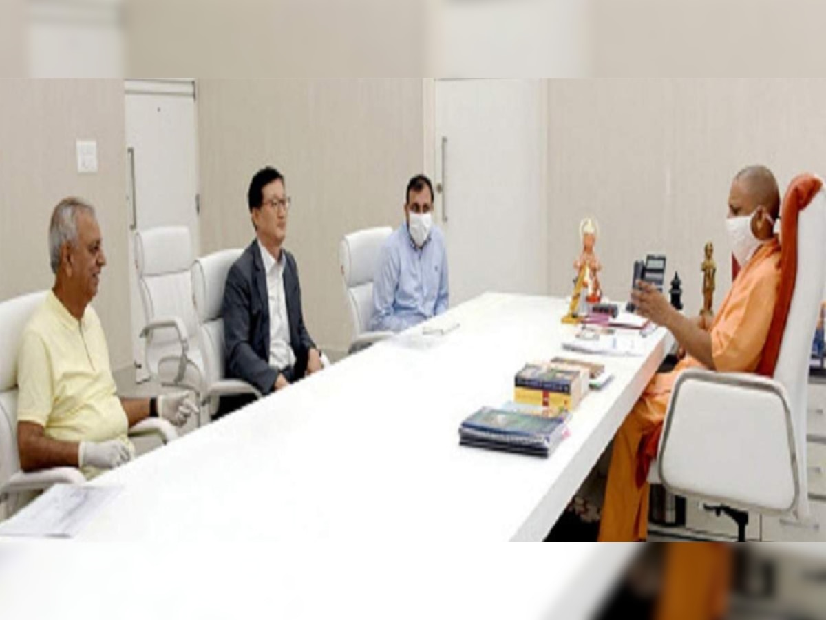 दक्षिण कोरियाई कंपनी एडिशन मोटर्स के प्रबंध निदेशक वाईके ली ने मुख्यमंत्री योगी से की मुलाकात.