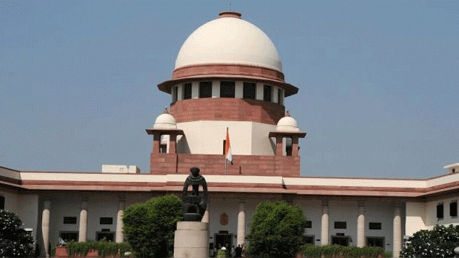 तौहाने अदालत मामले में SC ने कहा- प्रशांत भूषण माफी मांग लें तो आसान हो जाएगा मामला