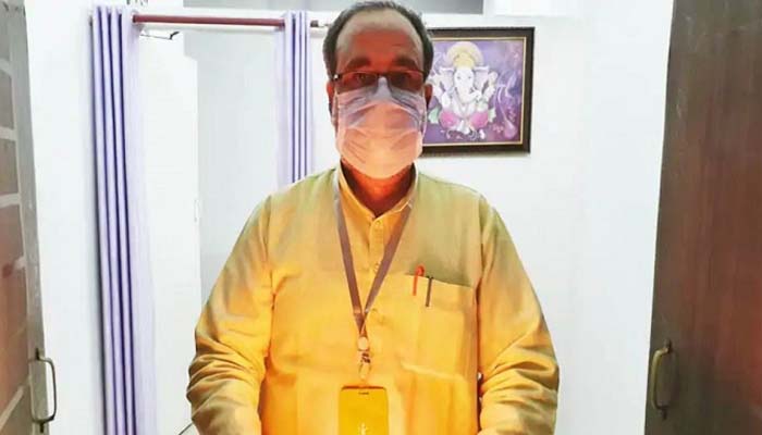 योगी के एक और मिनिस्टर भूपेंद्र सिंह चौधरी को हुआ कोरोना, ट्वीट के ज़रिए दी जानकारी योगी के एक और मिनिस्टर भूपेंद्र सिंह चौधरी को हुआ कोरोना, ट्वीट के ज़रिए दी जानकारी