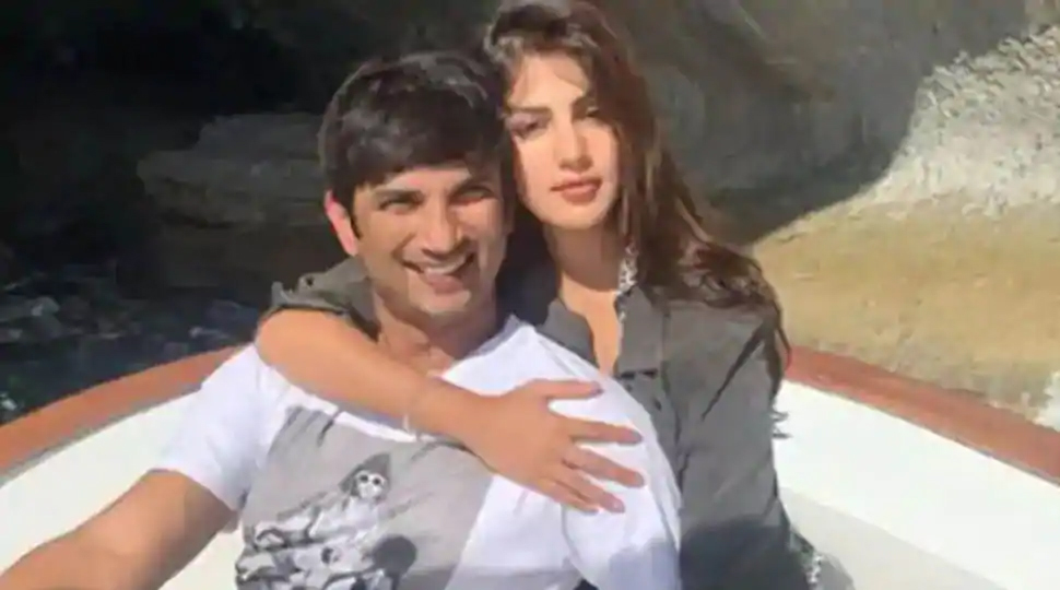 Sushant Singh Rajput Case: रिया चक्रवर्ती से सीबीआई ने की पूछताछ Sushant Singh Rajput Case: रिया चक्रवर्ती से सीबीआई ने की पूछताछ