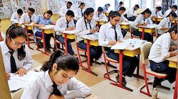 कम्पार्टमेंट परीक्षा पर SC में सुनवाई, CBSE ने बताया कैसा होगा सीटिंग अरेंजमेंट
