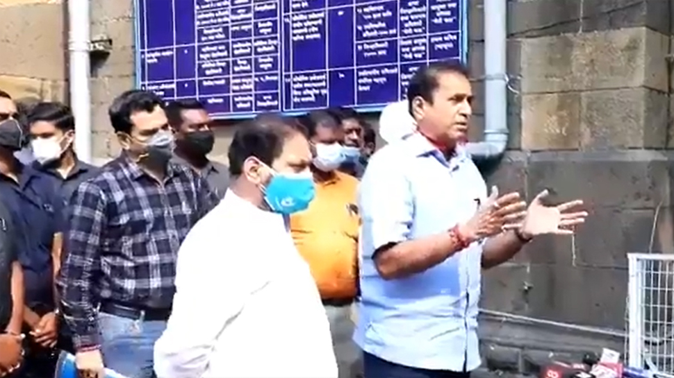 कंगना को लेकर बोले महाराष्ट्र के होम मिनिस्टर,' ऐसे लोगों को यहां रहने का हक नहीं' कंगना को लेकर बोले महाराष्ट्र के होम मिनिस्टर,' ऐसे लोगों को यहां रहने का हक नहीं'