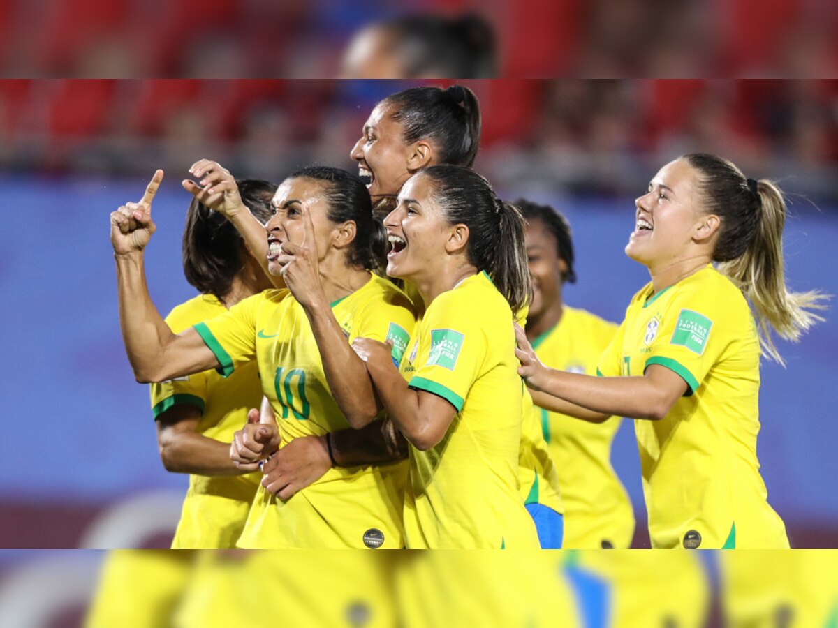 ब्राजील की महिला फुटबॉल टीम (फोटो-Twitter/@CBF_Futebol)