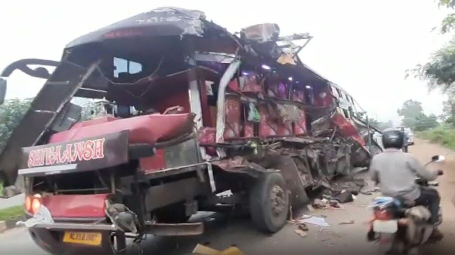 ओडिशा से मज़दूरों को गुजरात ले जा रही बस रायपुर में हादसे का शिकार, 7 की मौत, 50 जख्मी