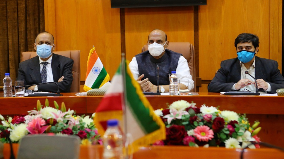 चीन को लगा एक और झटका, अचानक ईरान पहुंचे राजनाथ सिंह, इन मुद्दों पर हुई चर्चा चीन को लगा एक और झटका, अचानक ईरान पहुंचे राजनाथ सिंह, इन मुद्दों पर हुई चर्चा