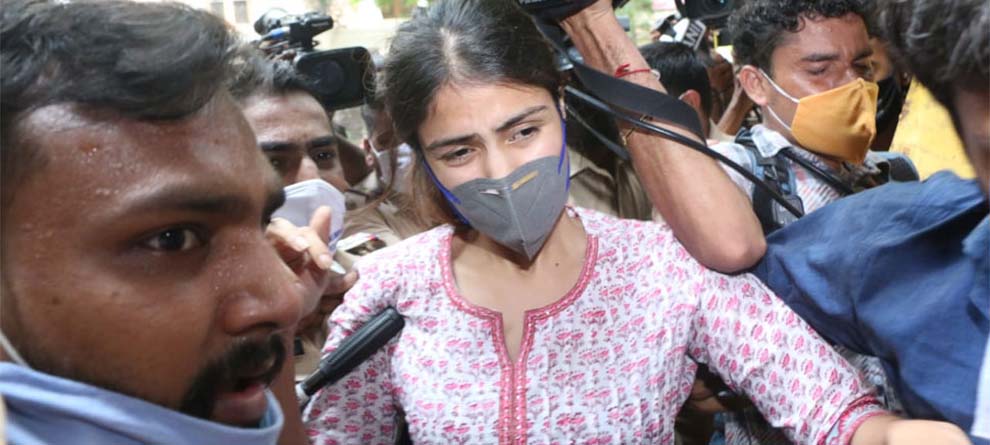 Sushant Singh Rajput Case: ରିୟାଙ୍କୁ ମାରାଥନ ଜେରା Sushant Singh Rajput Case: ରିୟାଙ୍କୁ ମାରାଥନ ଜେରା