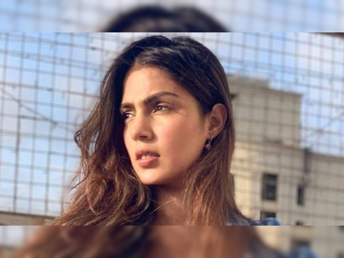 Sushant Case: 'ड्रग्स' मामले में हुआ बड़ा खुलासा! Rhea Chakraborty ने कबूल किया जुर्म