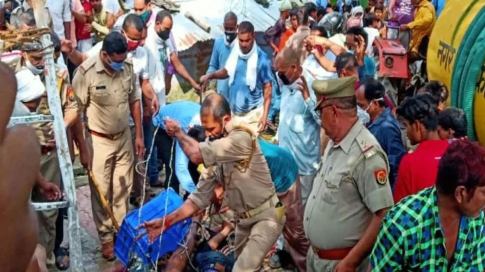 कुएं में गिरे बछड़े को बचाने के चक्कर में 5 लोगों की हुई मौत, बछड़ा बच गया कुएं में गिरे बछड़े को बचाने के चक्कर में 5 लोगों की हुई मौत, बछड़ा बच गया