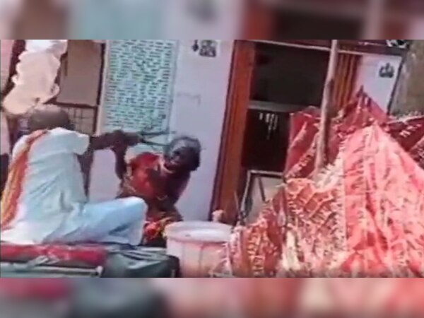 अंधविश्वास: भूत भगाने के नाम पर तांत्रिक ने खातून की गर्म ज़ंजीरों से की पिटाई