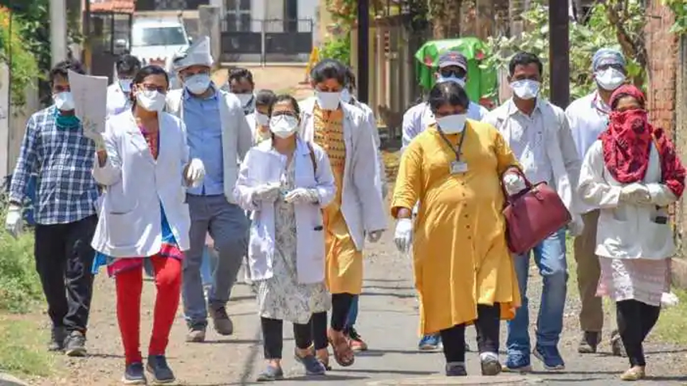 ICMR के सर्वे में बड़ा खुलासा, मई तक 64 लाख मरीज़ हुए थे कोरोना से मुतास्सिर ICMR के सर्वे में बड़ा खुलासा, मई तक 64 लाख मरीज़ हुए थे कोरोना से मुतास्सिर