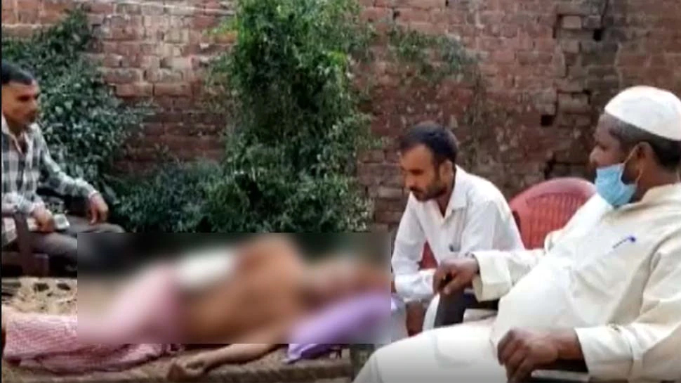 नौकरी मांगने गए इख़लाक़ का दबंगों ने काट डाला हाथ, पुलिस ने नहीं की कार्रवाई नौकरी मांगने गए इख़लाक़ का दबंगों ने काट डाला हाथ, पुलिस ने नहीं की कार्रवाई
