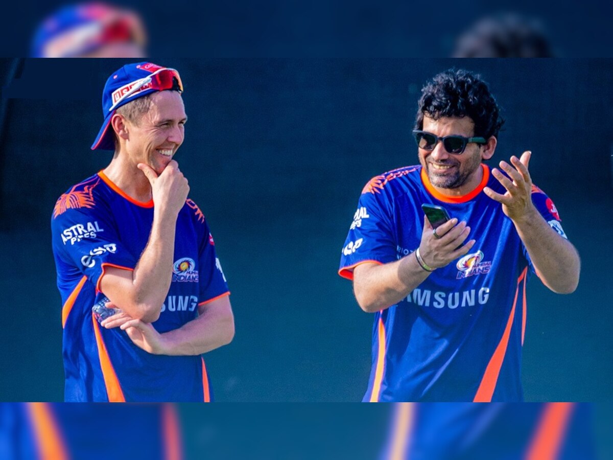 ट्रेंट बोल्ट और जहीर खान. (फोटो- twitter/@mipaltan)