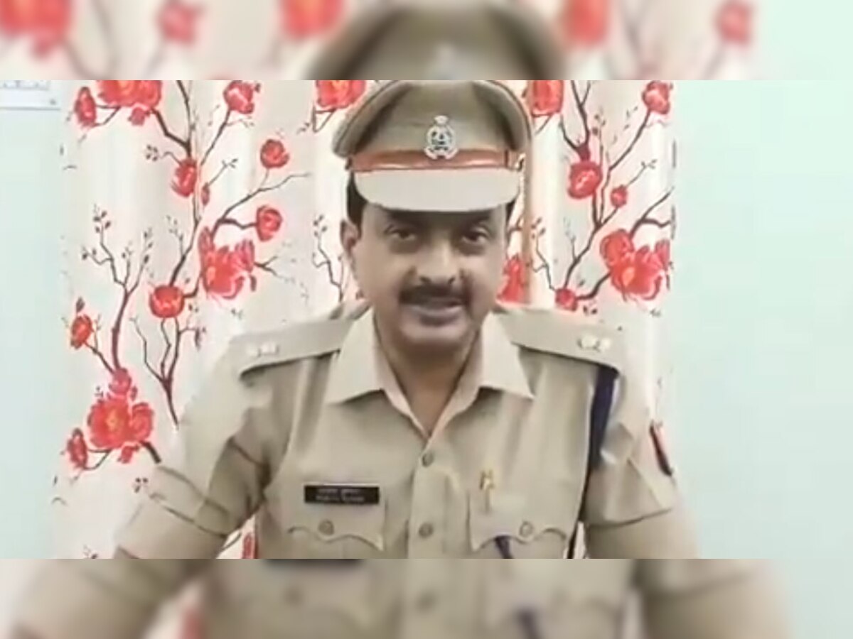 मामले की जानकारी देते पुलिस अधीक्षक संजय कुमार