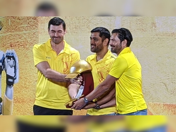 IPL के आगाज़ से पहले ही धोनी समेत इन खिलाड़ियों को मिला अवार्ड