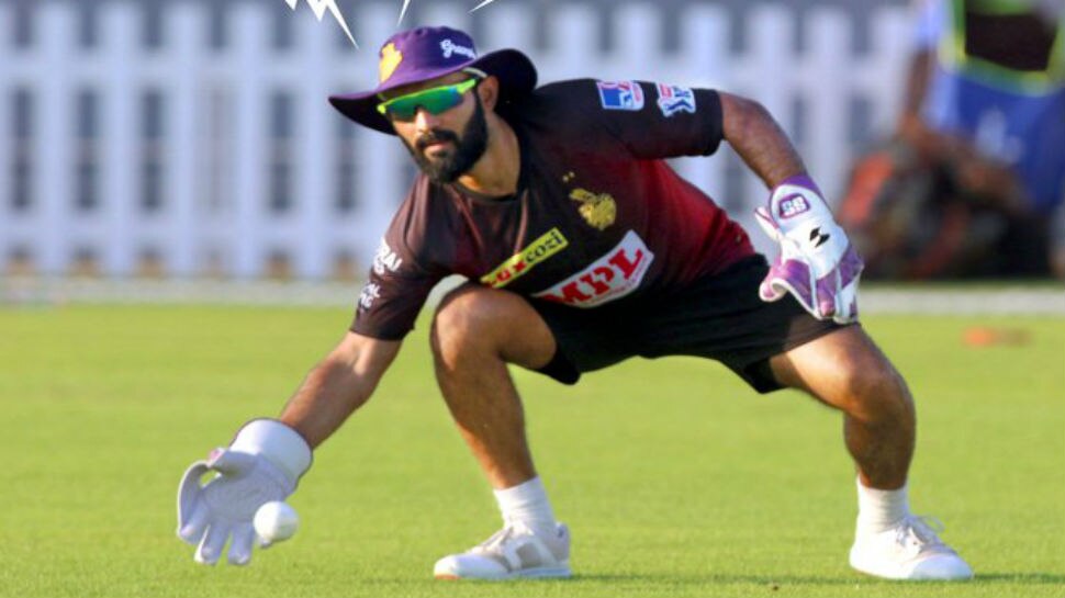 दिनेश कार्तिक भी बढ़ रहे हैं आगे Dinesh Karthik