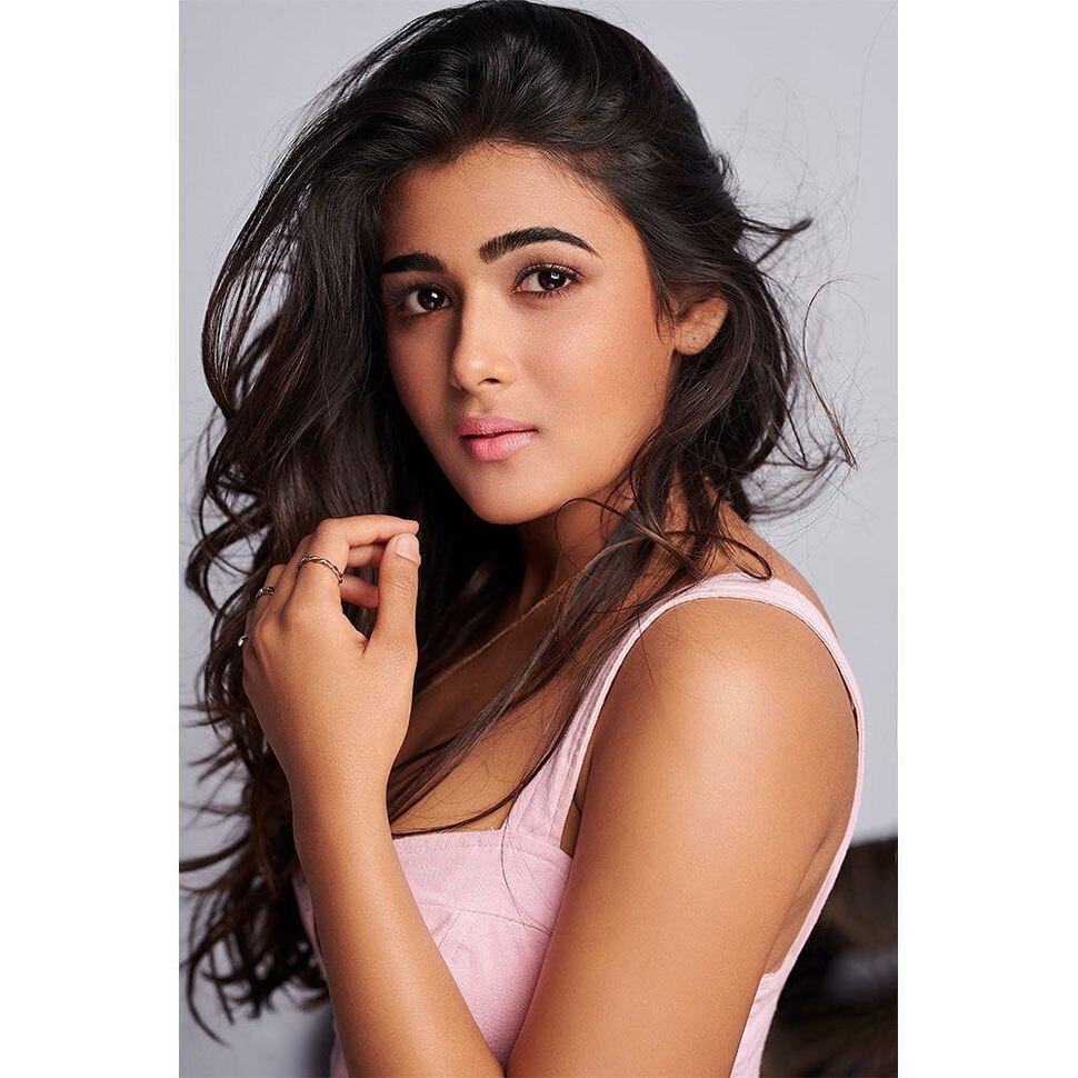 इस बार मैं अपनी मां के साथ हूं Shalini Pandey