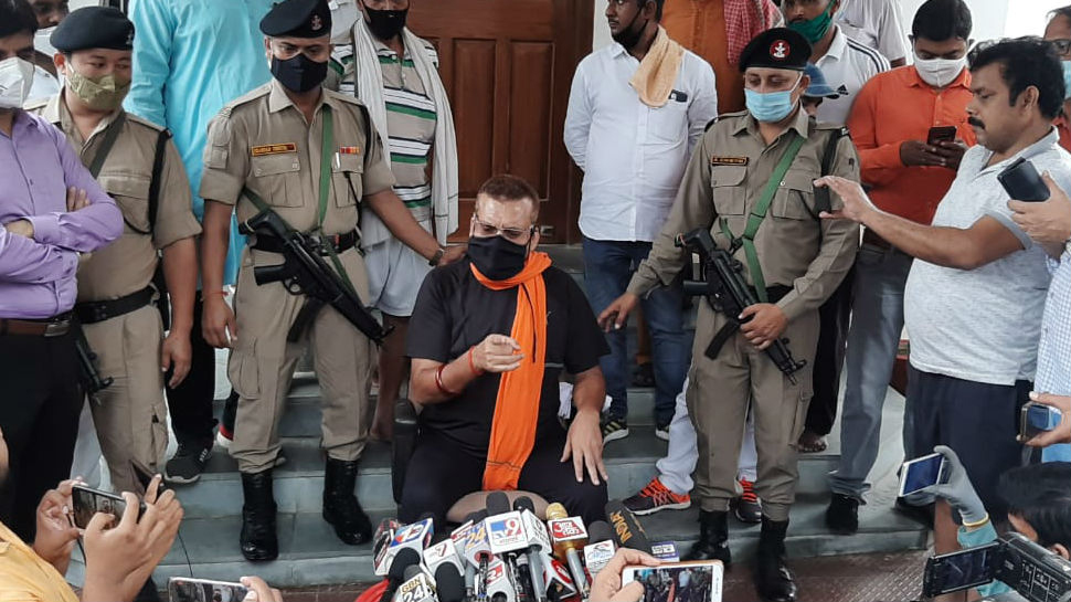 वीआरएस पर बोले गुप्तेश्वर पांडे- मेरा जीना मुश्किल हो गया था और यह मेरा जम्हूरी हक है वीआरएस पर बोले गुप्तेश्वर पांडे- मेरा जीना मुश्किल हो गया था और यह मेरा जम्हूरी हक है