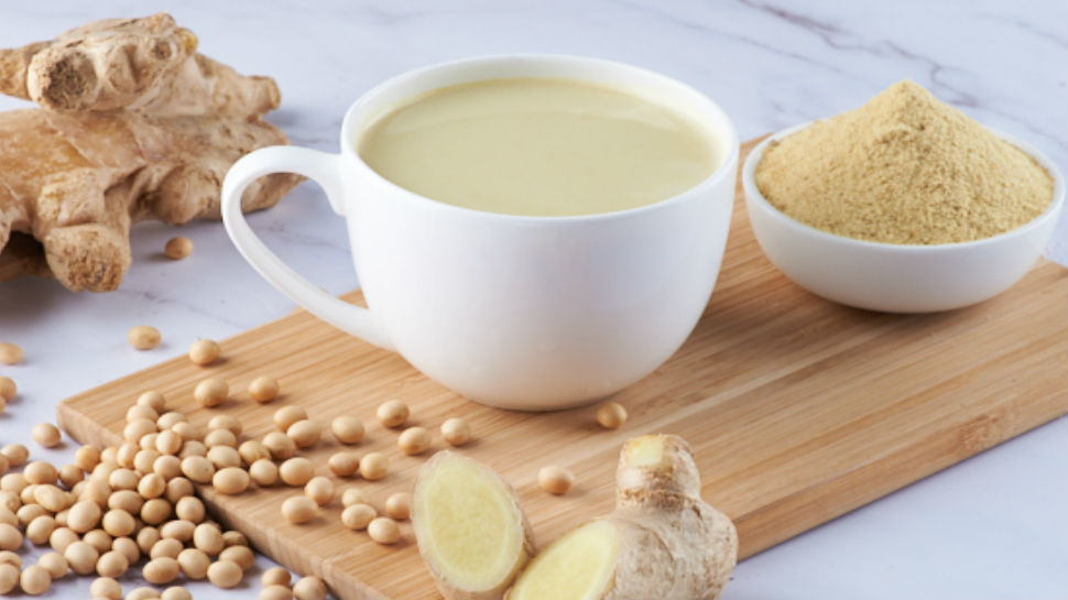 ginger milk is beneficial for health know how to prepare | गुणों का खजाना  है अदरक वाला दूध, इस तरह देता है सेहत को फायदा | Hindi News, Health